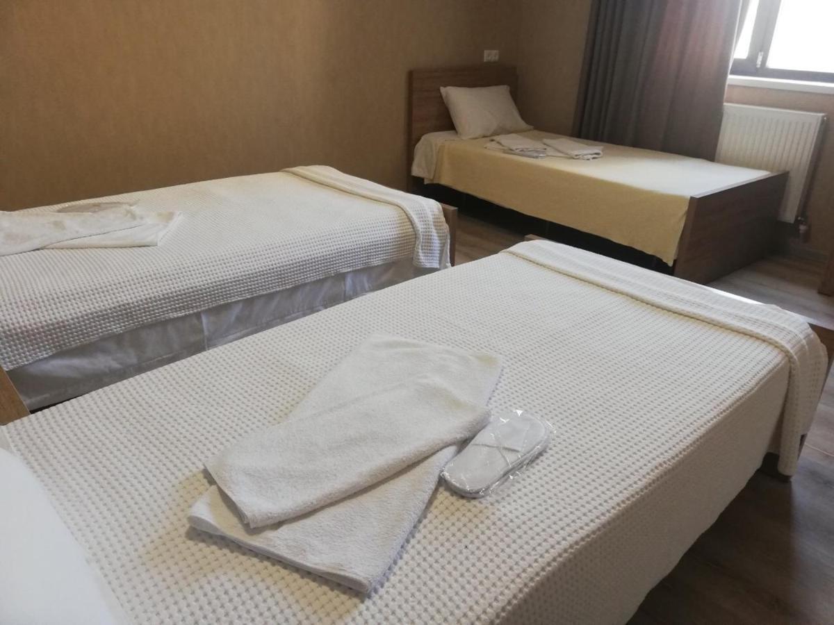 Hotel Mtredebi Samtredia Esterno foto